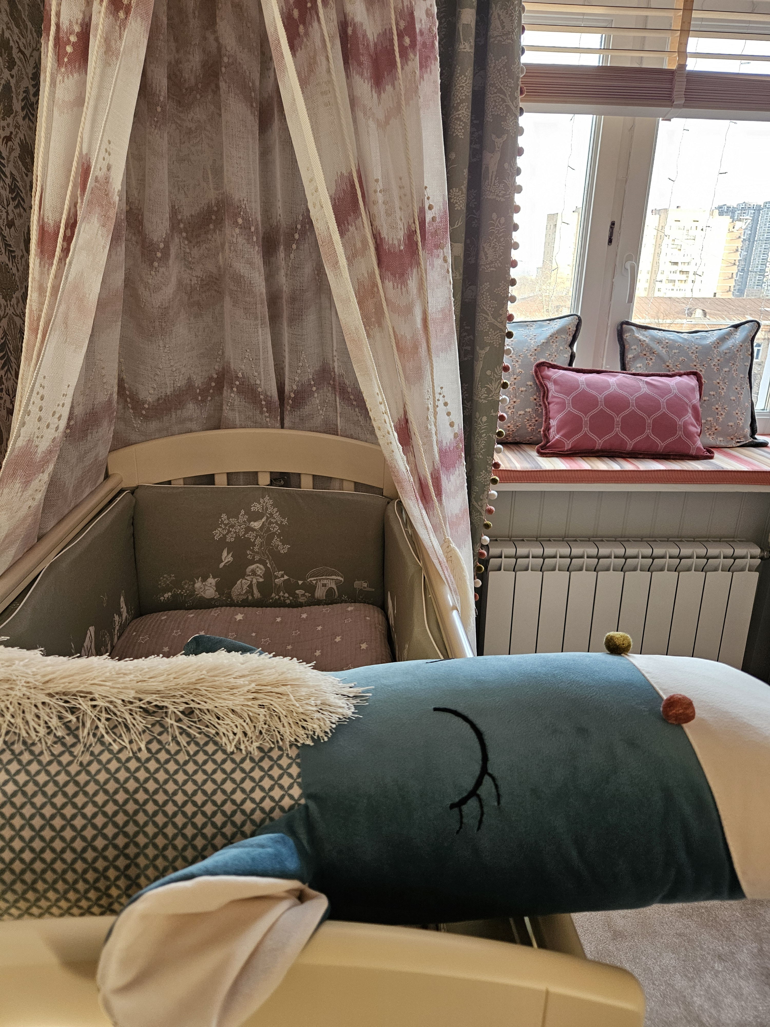 Ёжики с цветами