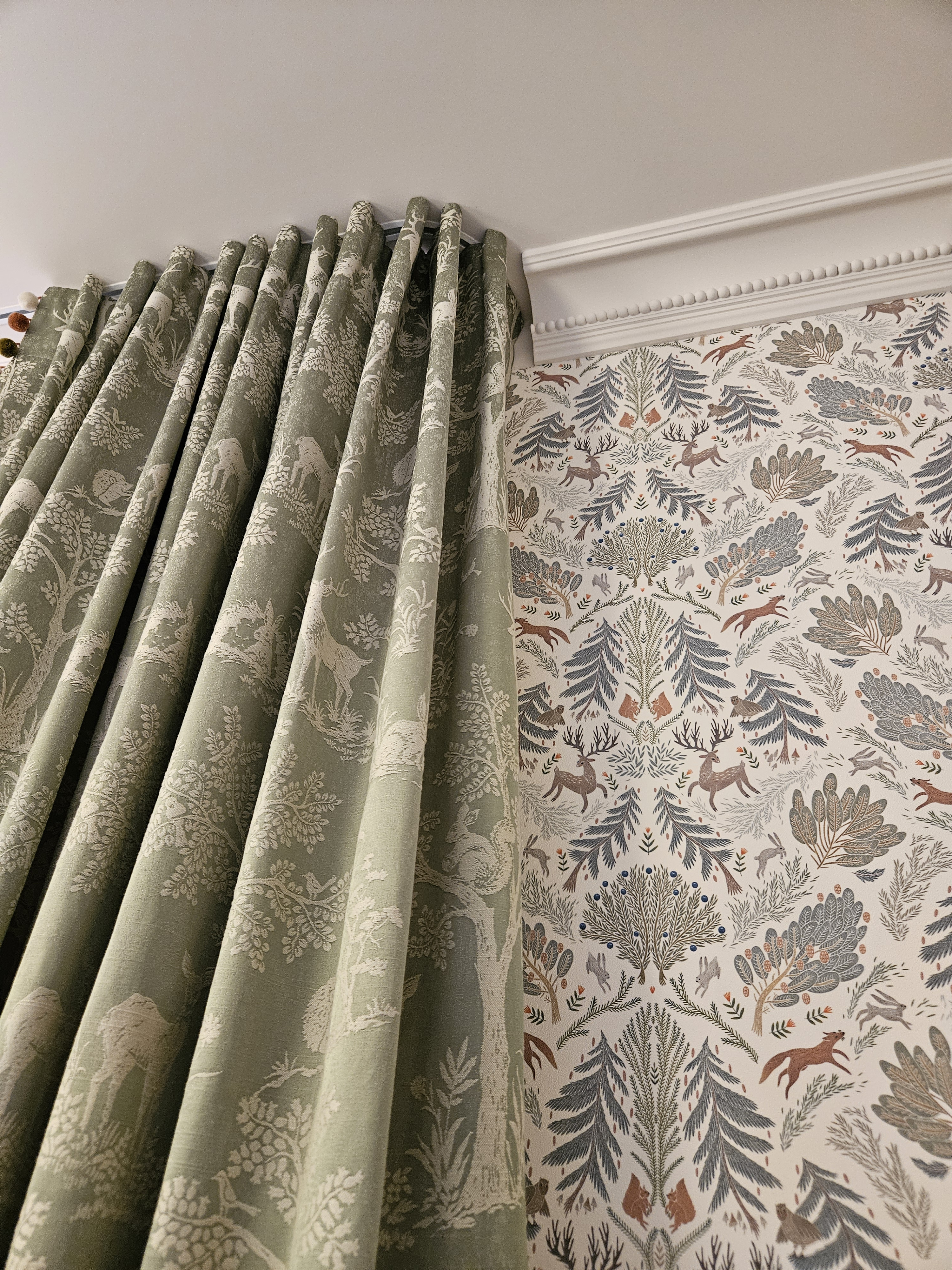 Ёжики с цветами