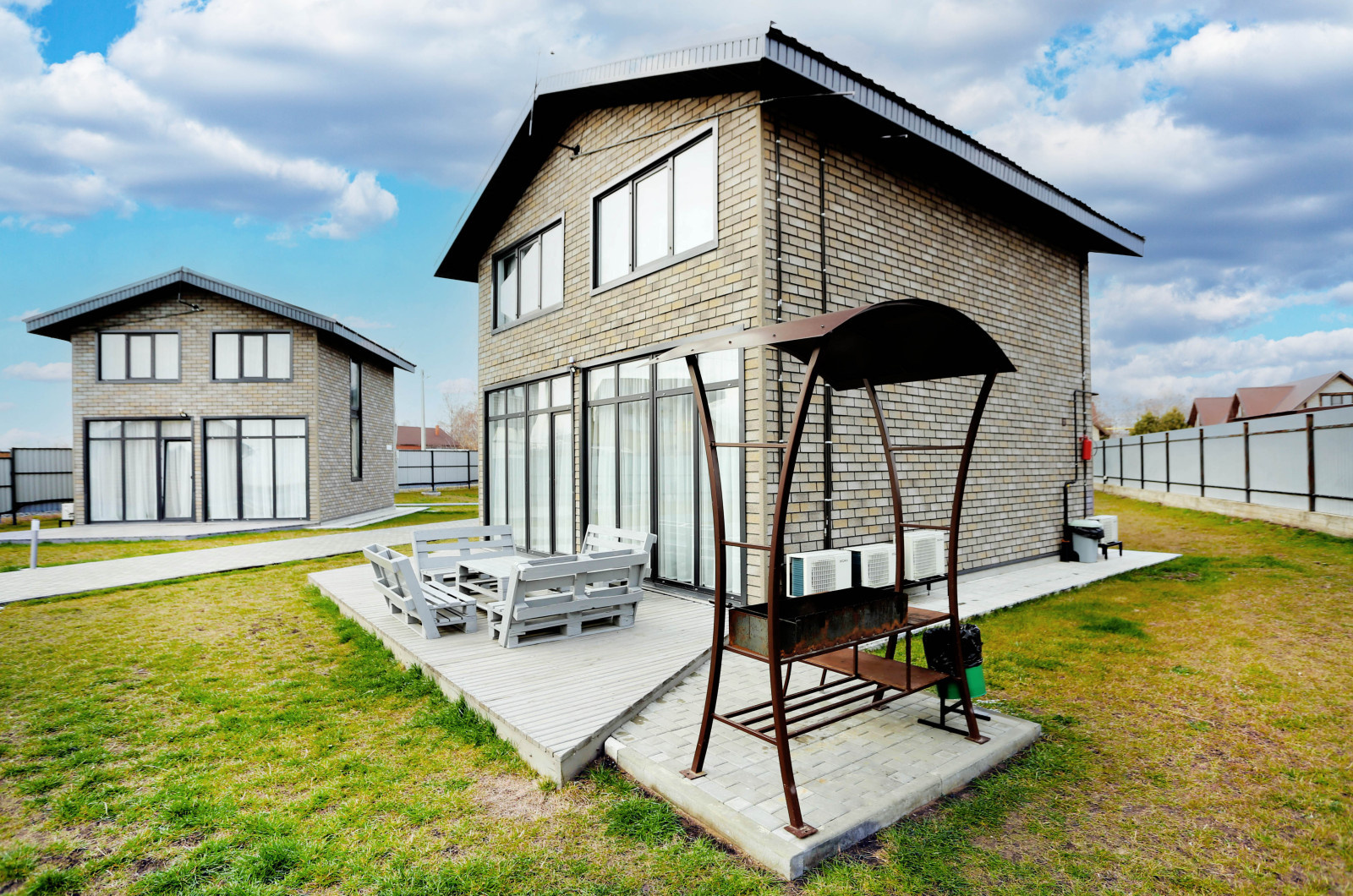 ДМИТРИЙ РЯБОВ