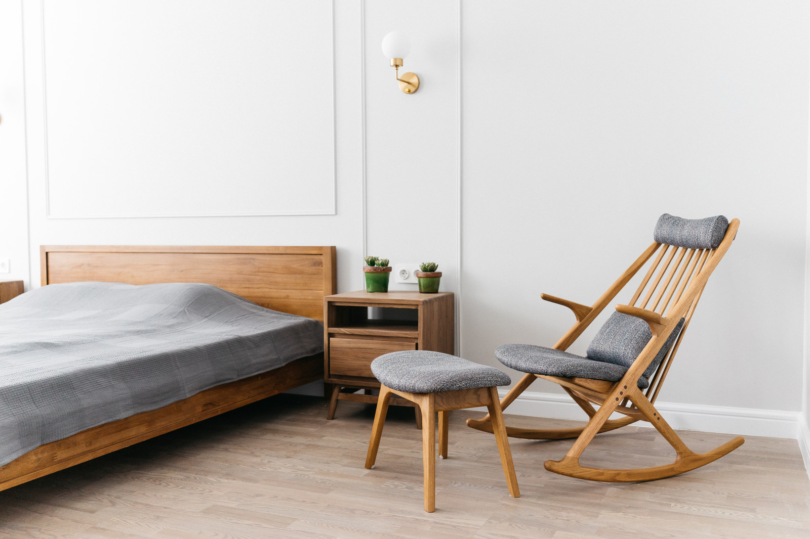 HOME STAGING