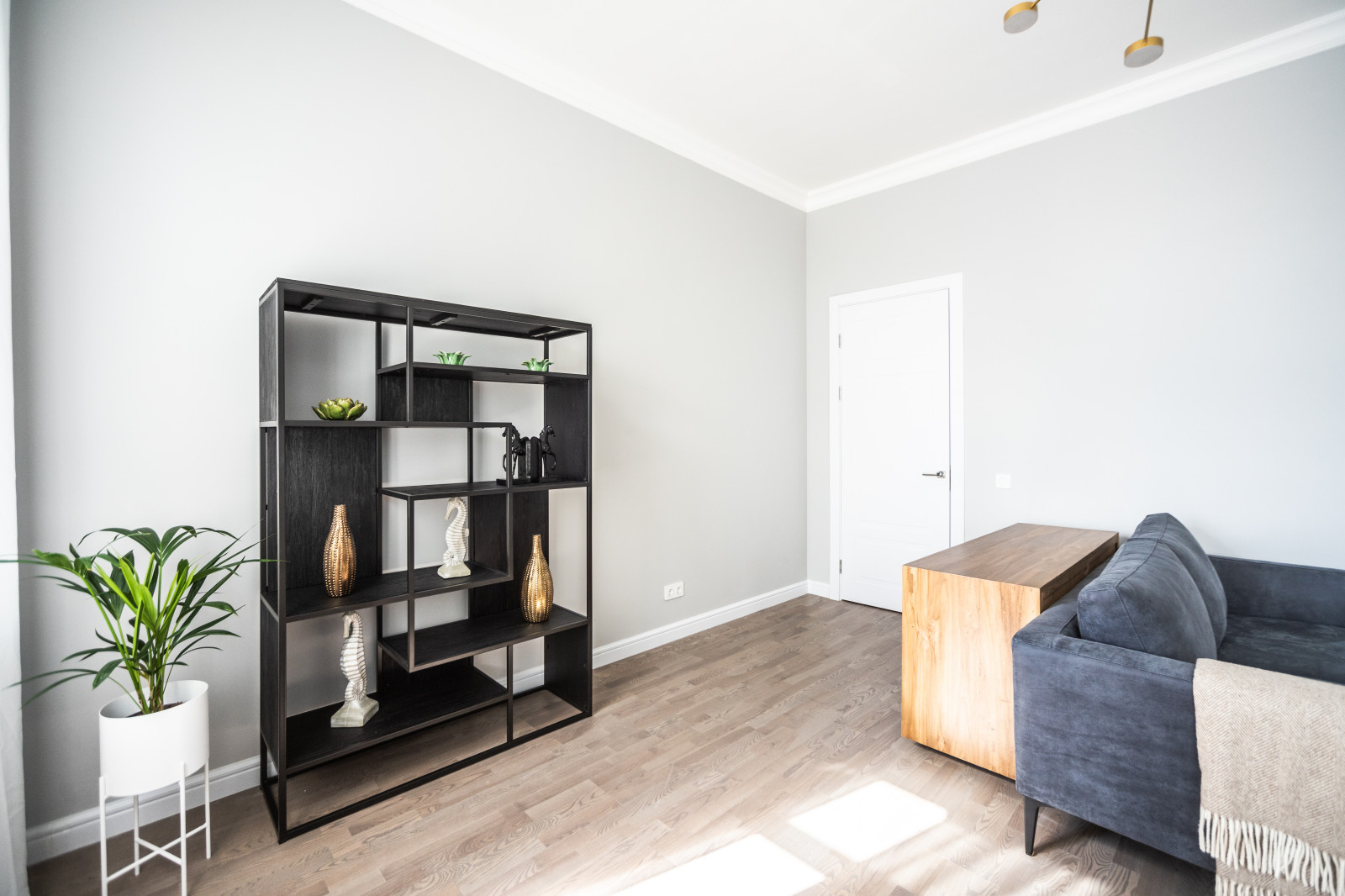 HOME STAGING