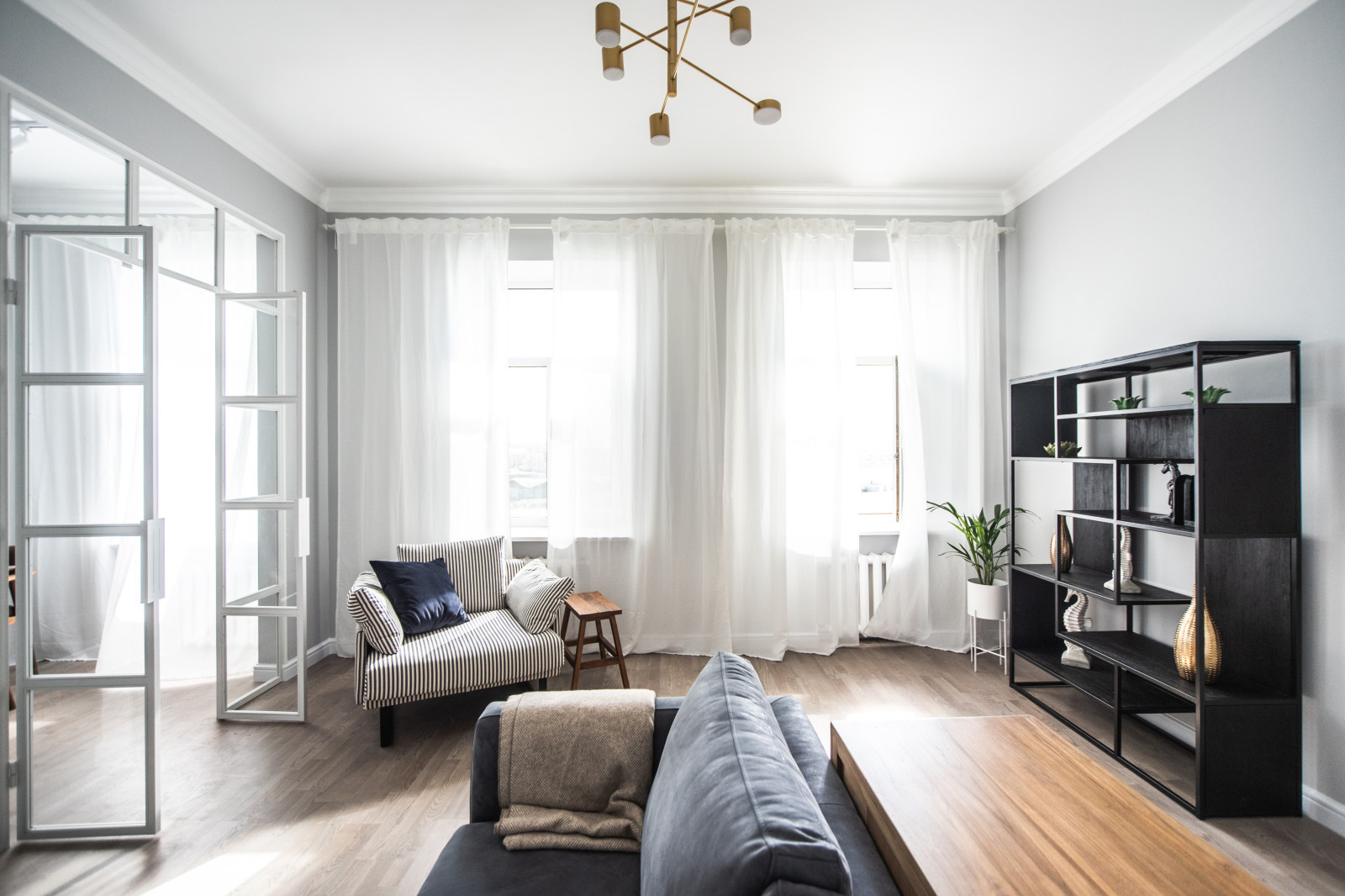 HOME STAGING