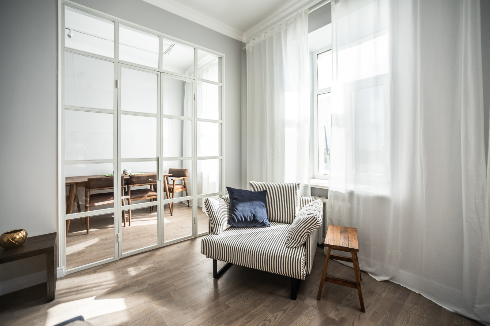 HOME STAGING