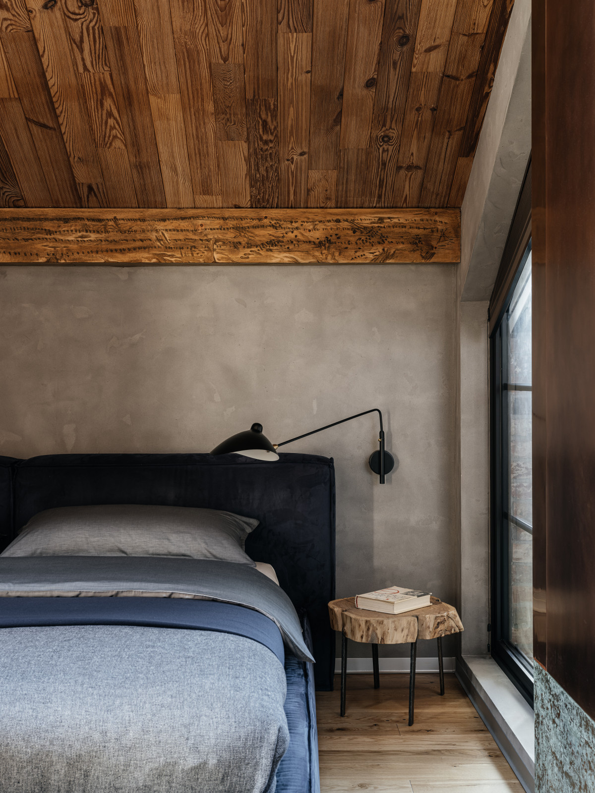 LOFT INT