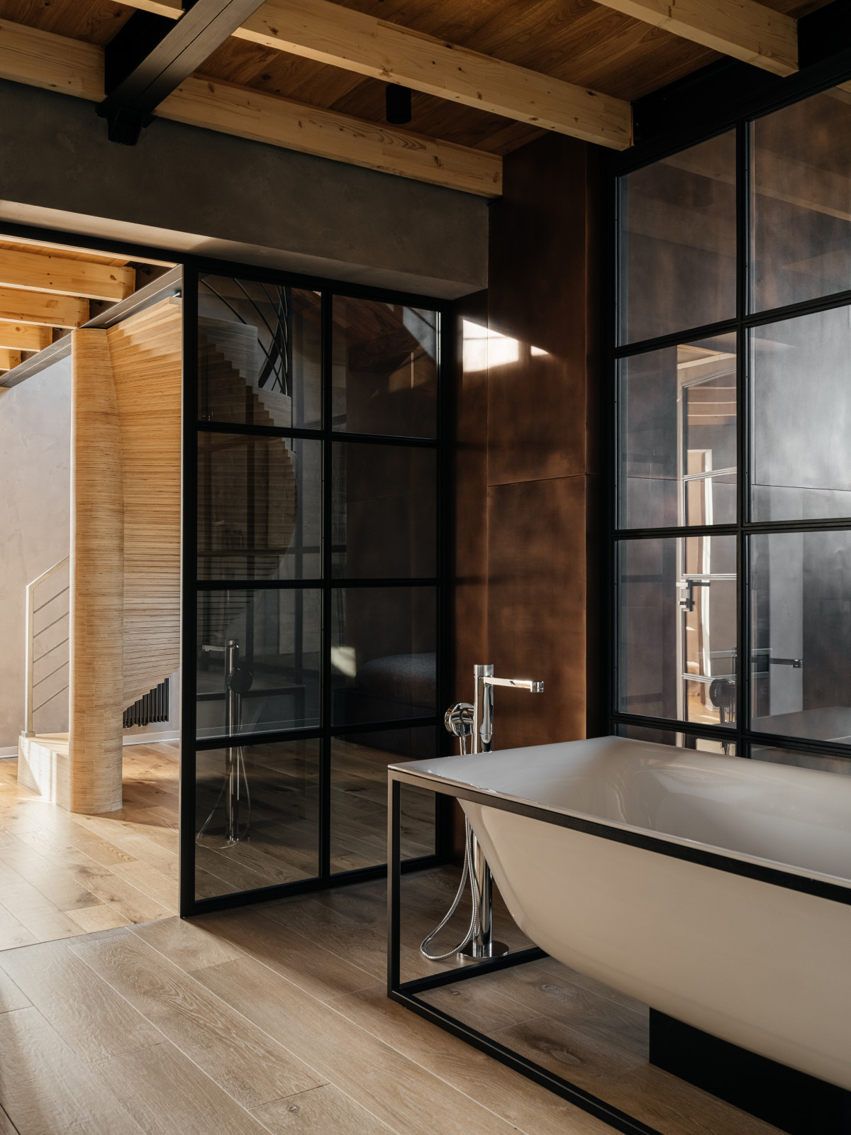 LOFT INT