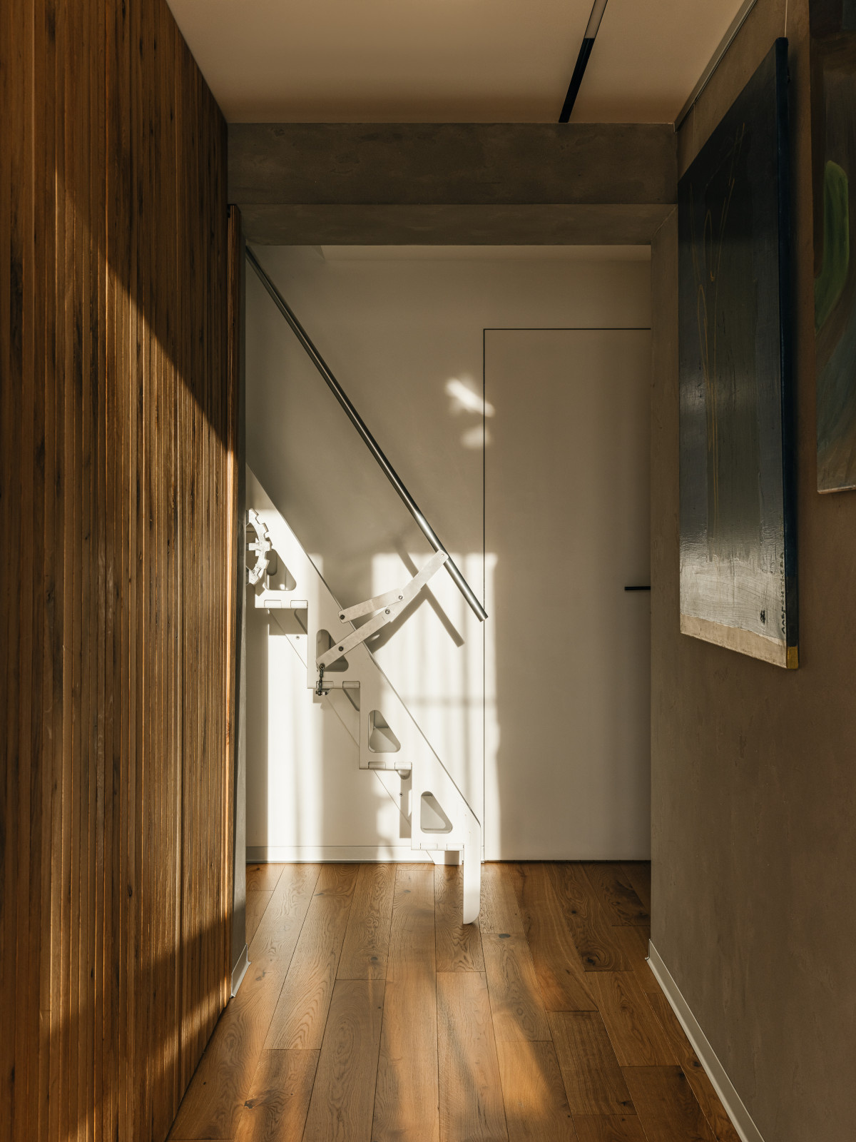LOFT INT