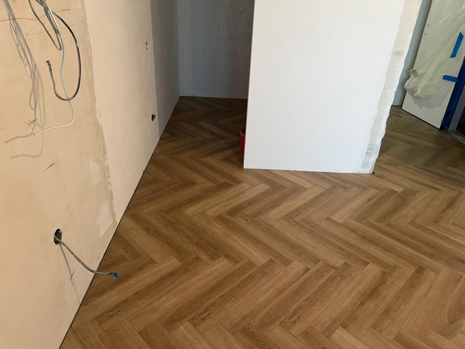 Усовершенствованный кварцевый SPC ламинат  Шеффилд г. Ростов-на-Дону