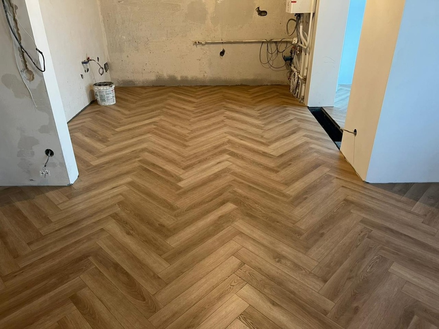 Усовершенствованный кварцевый SPC ламинат  Шеффилд г. Ростов-на-Дону