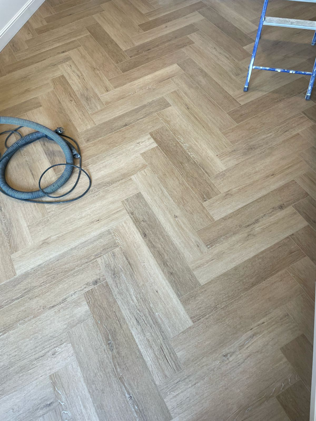 Обложка проекта: Усовершенствованный кварцевый SPC ламинат Шеффилд 190902EL-07, London, Казань