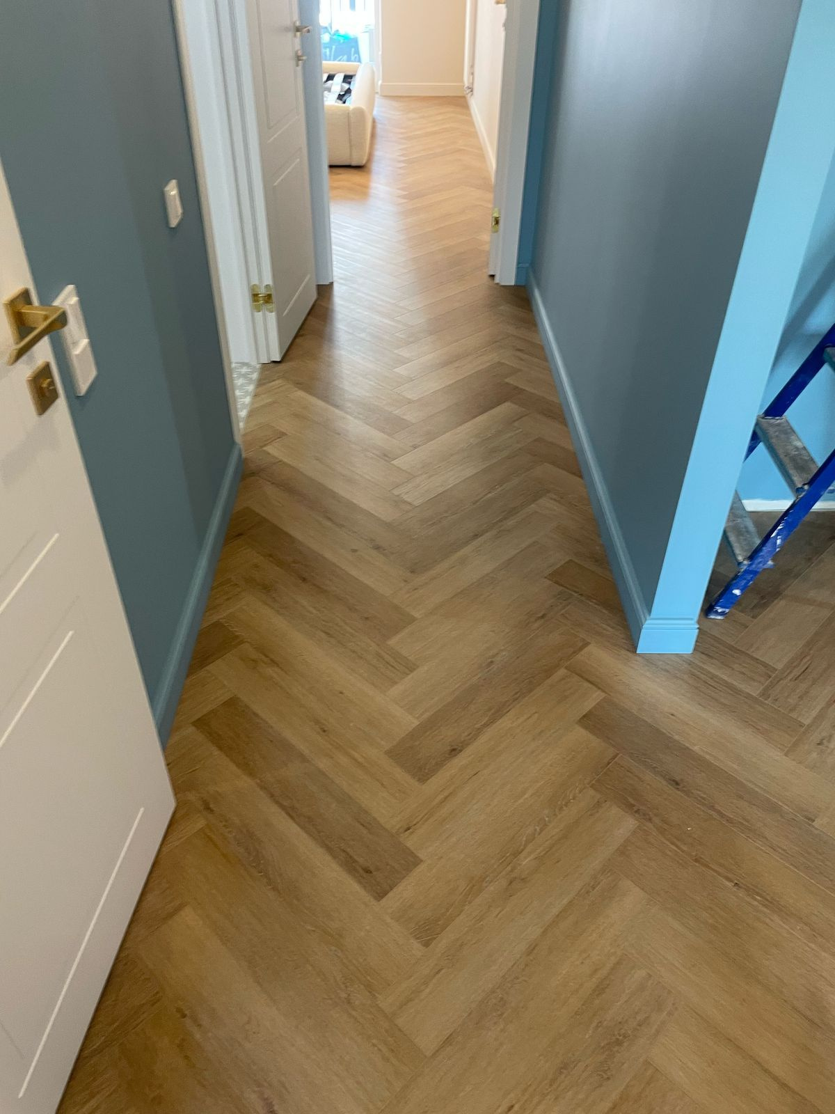 Усовершенствованный кварцевый SPC ламинат Шеффилд 190902EL-07, London, Казань