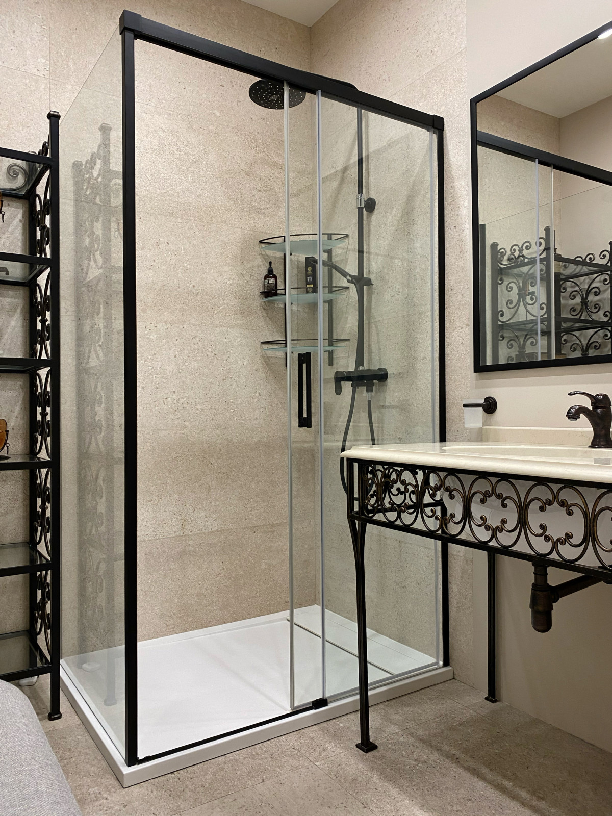 КВАРТИРА НА УЛ. КРЫЛАТСКИЕ ХОЛМЫ, 120 м²
