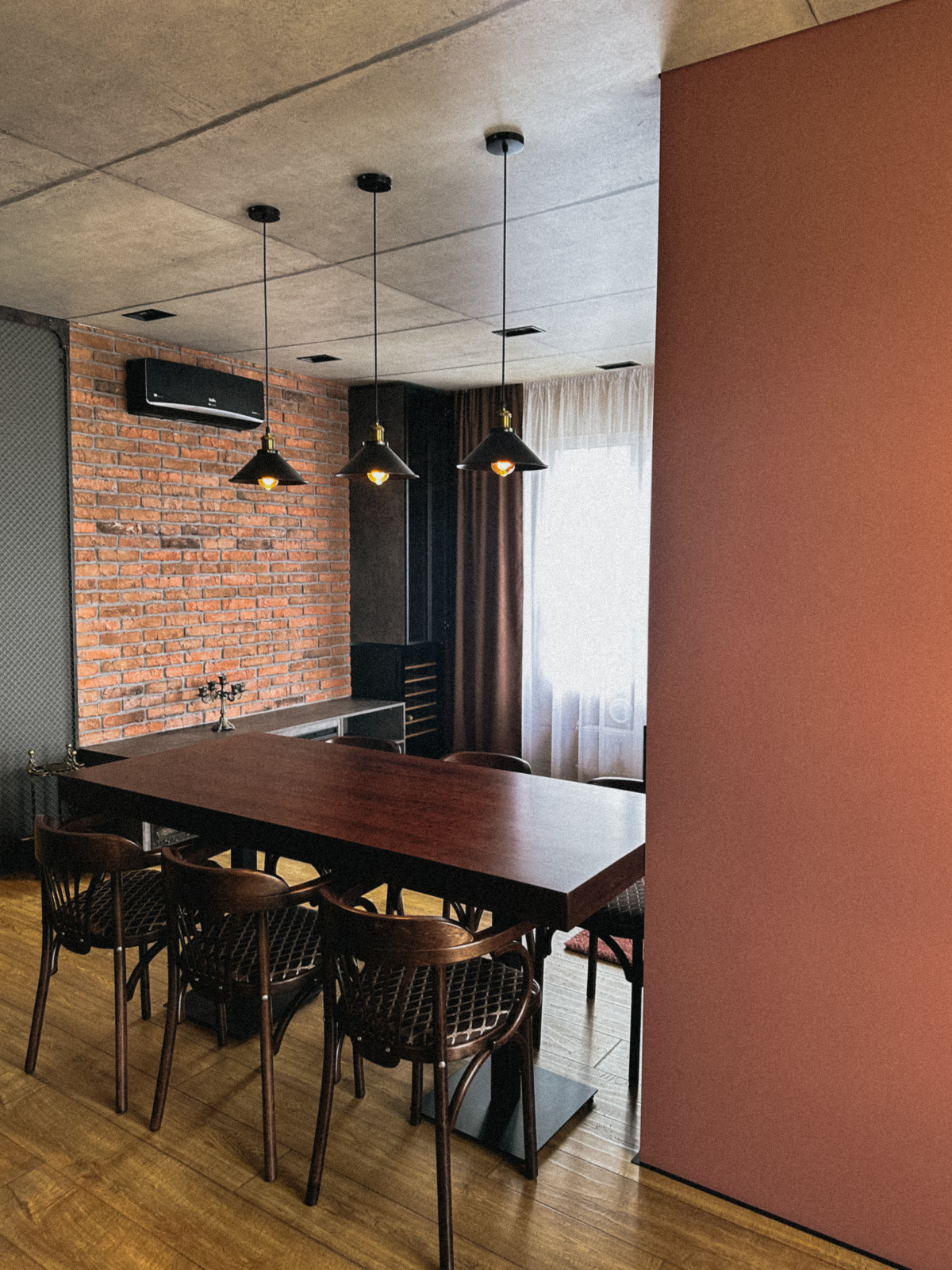 LOFT