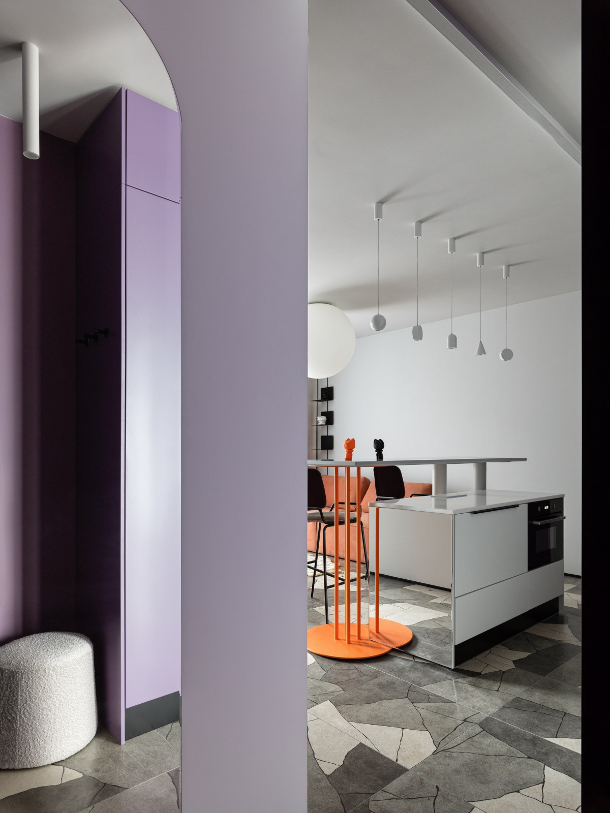 PANTONE 1
