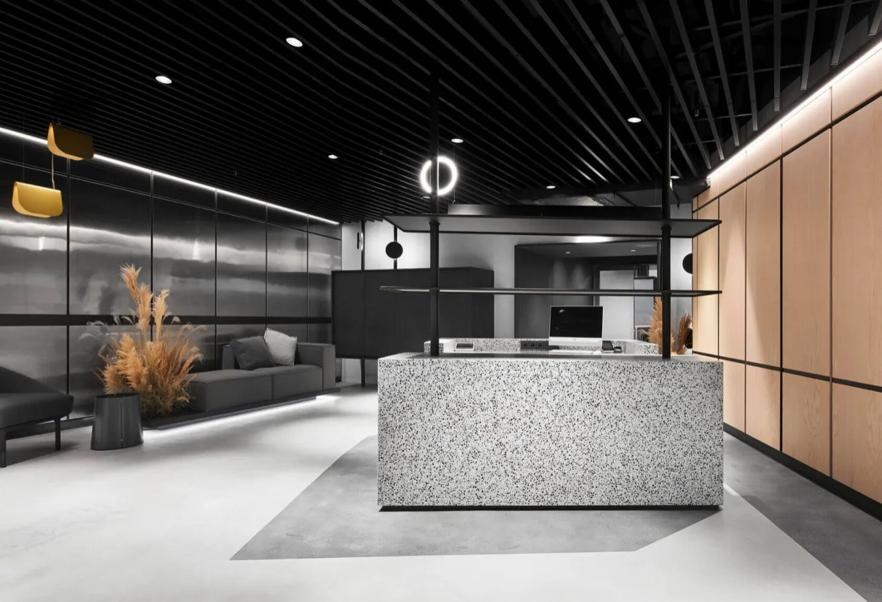 Terrazzo White в коммерческом прочтрансве
