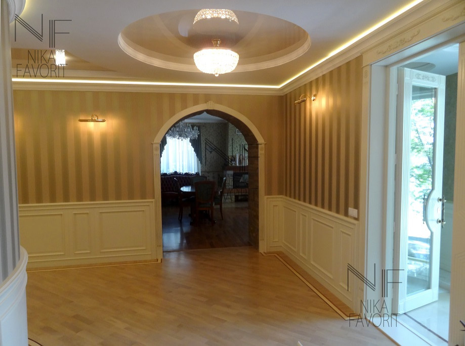ELITE WOODEN ARCHES