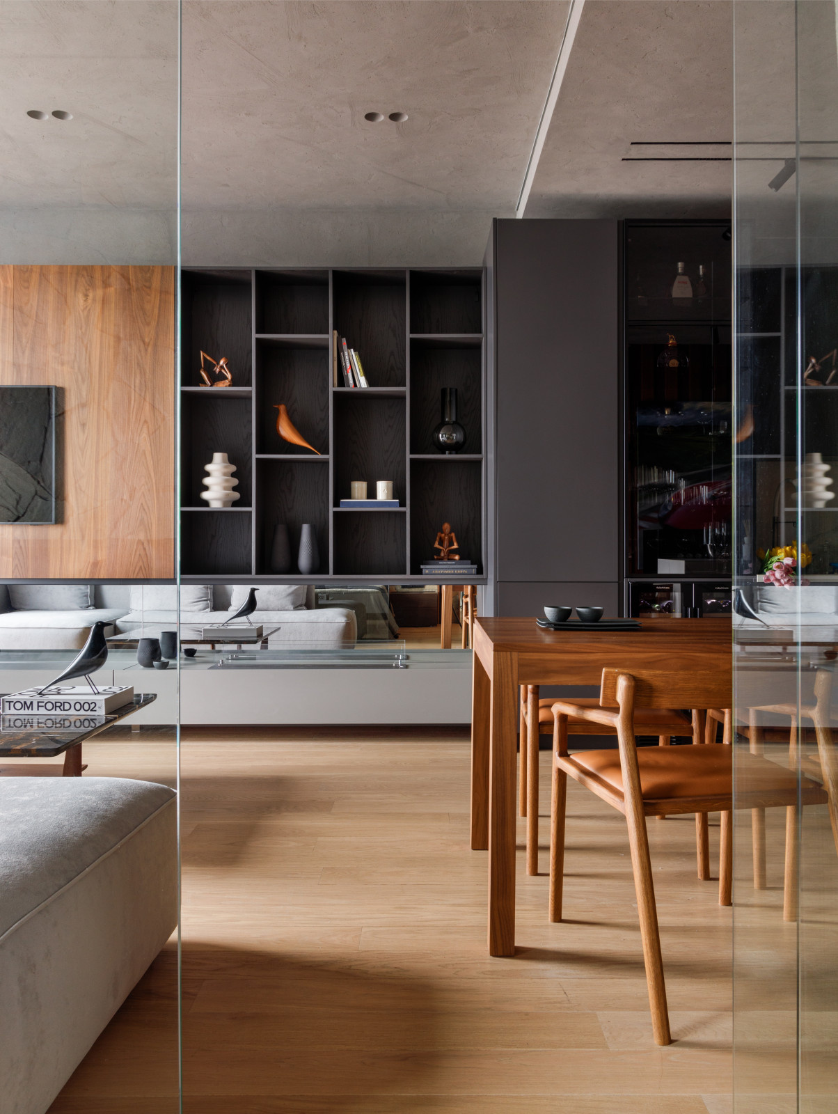SAHA Flat