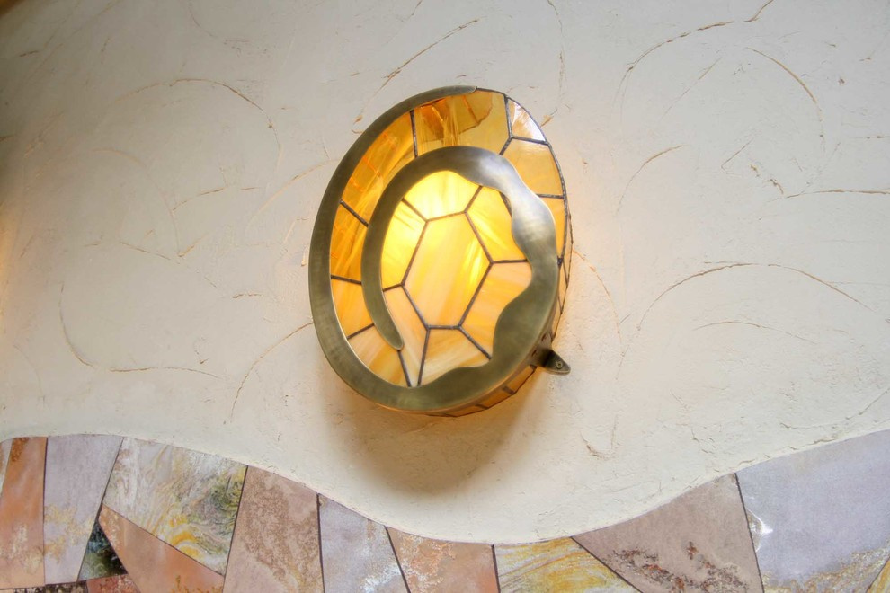 Lighting & Artwork