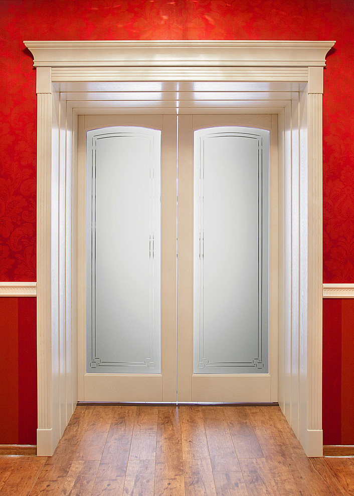 Alvero doors in details