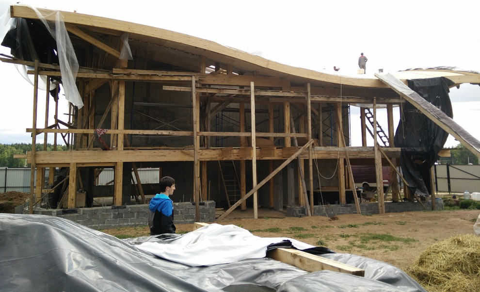 Дом волна