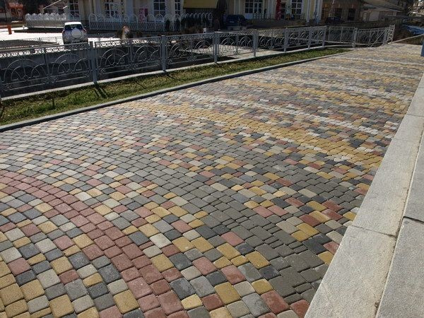 Брусчатка,мощение.