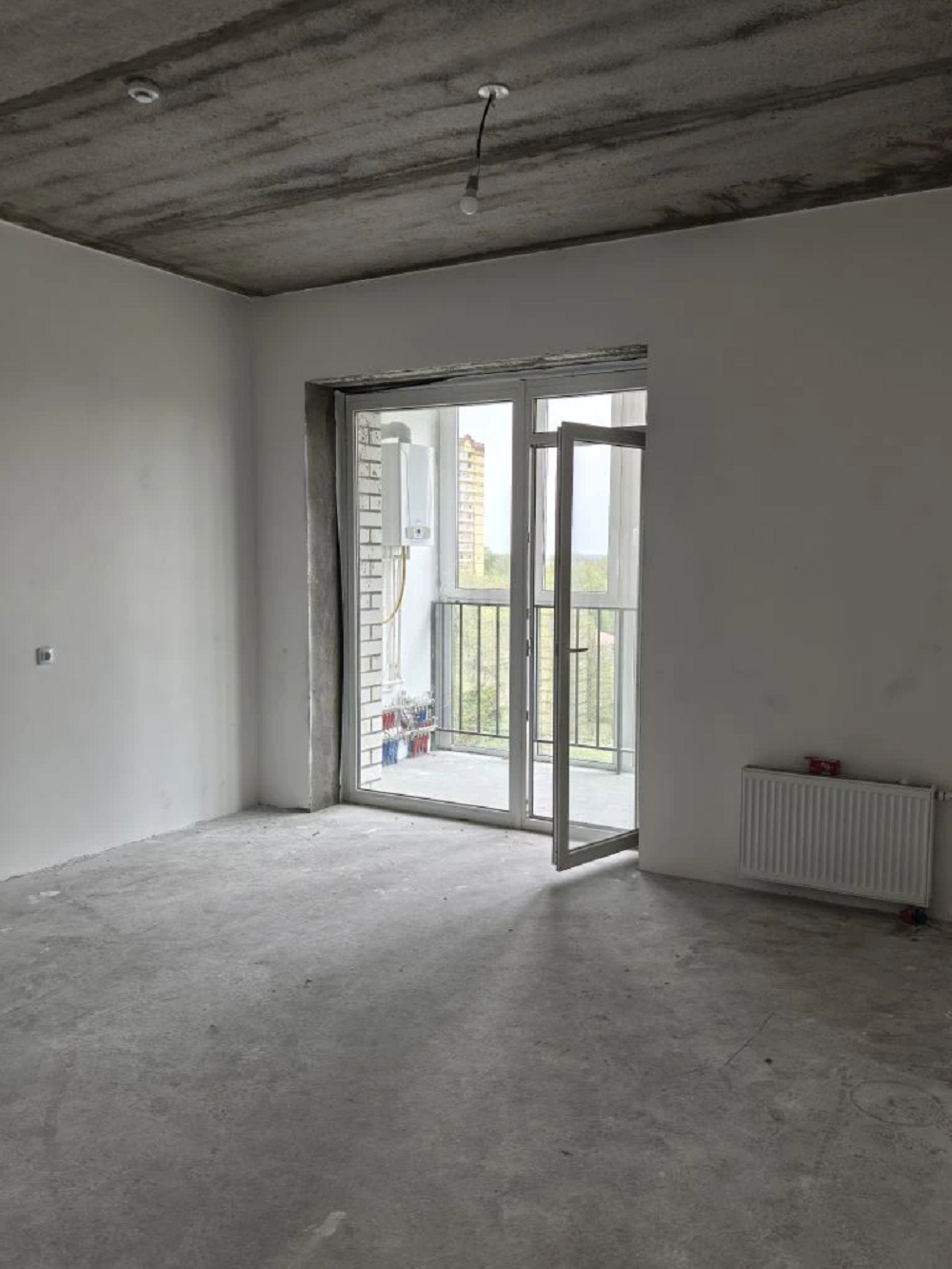 Яркая двушка с нотками сканди и ретро.