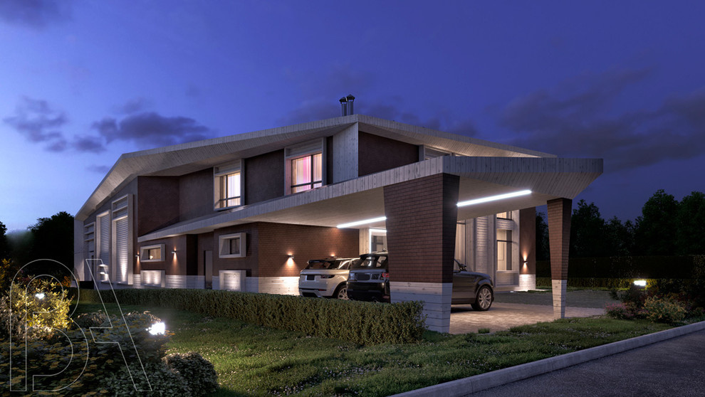 Pivot house