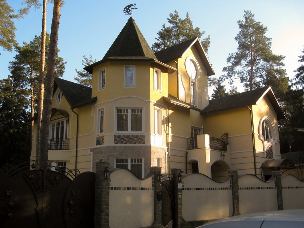 Более 600м2