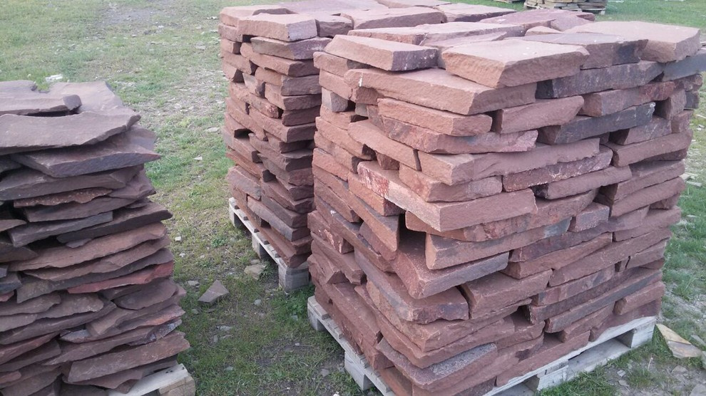 Песчаник красный
