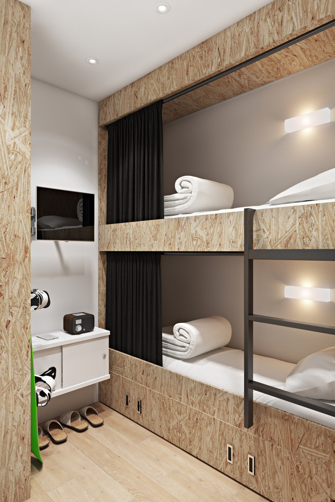 Hotel container