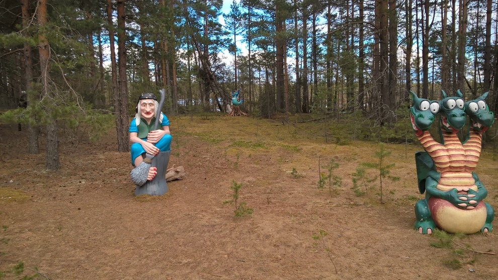 Скульптура из дерева