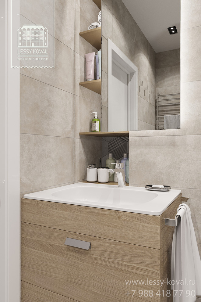 Ниша за зеркалом