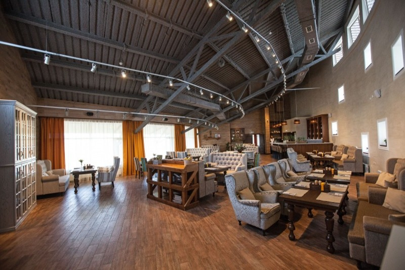 Денис Устьянцев