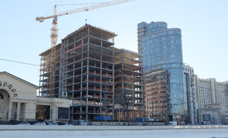 Торговый центр на Коровьем валу. Реализация.