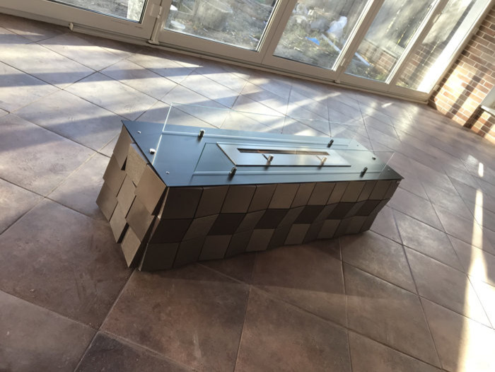 Напольный биокамин Kvadro Floor: доставка в Санкт-Петербург
