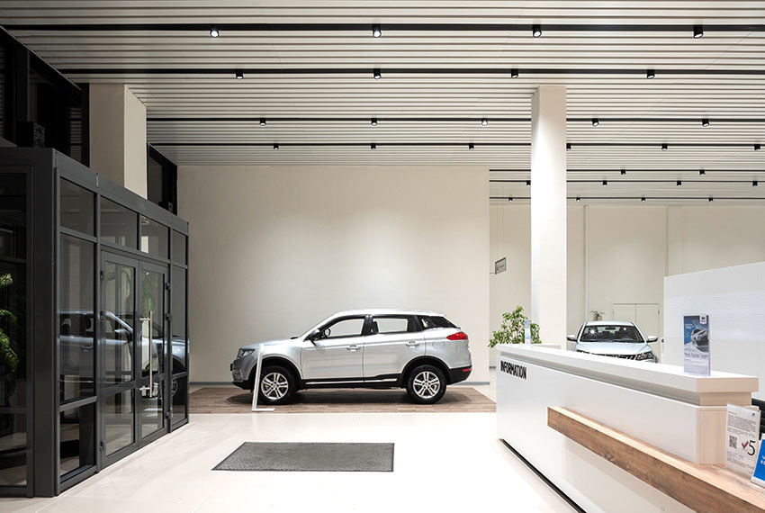 Автосалон «Geely»