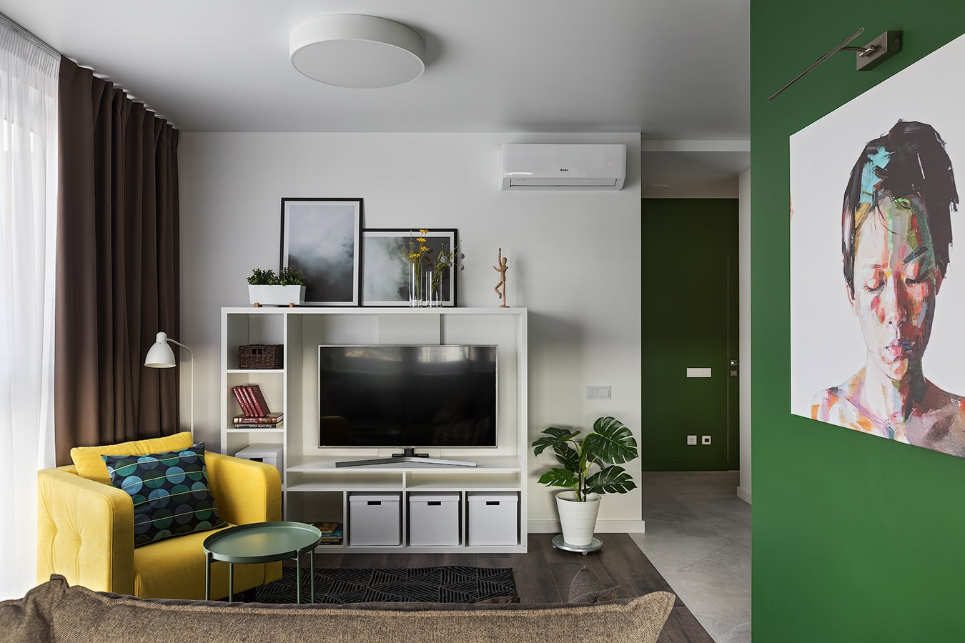 Houzz тур: Минская квартира в оттенках хвои и облаков