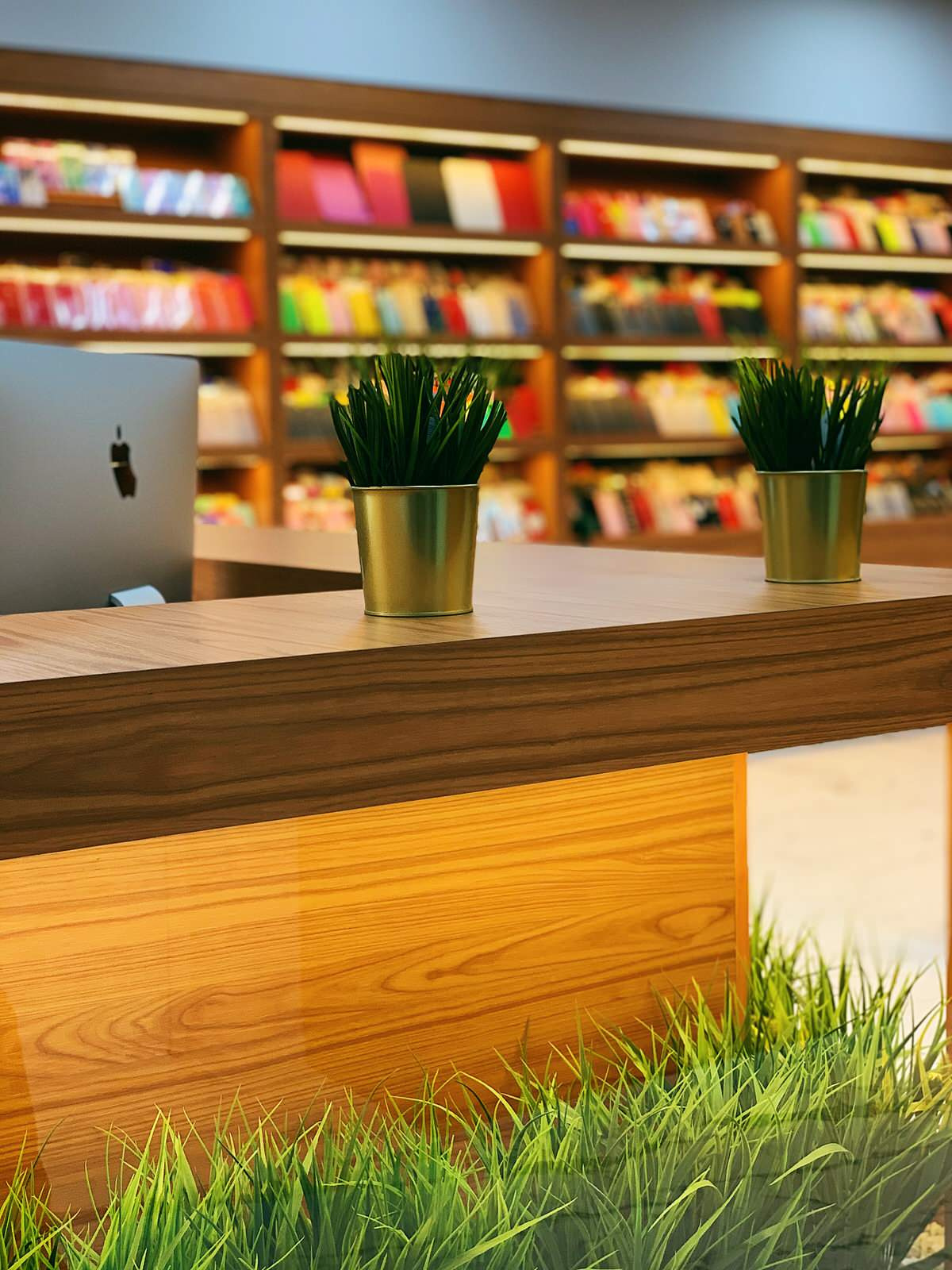 Chain of stores | "Apple Wood"