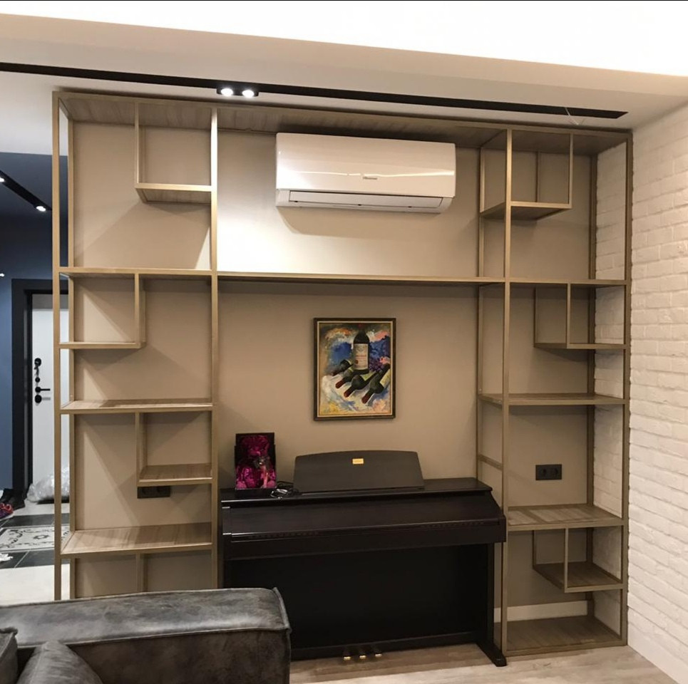 Мельник Роман