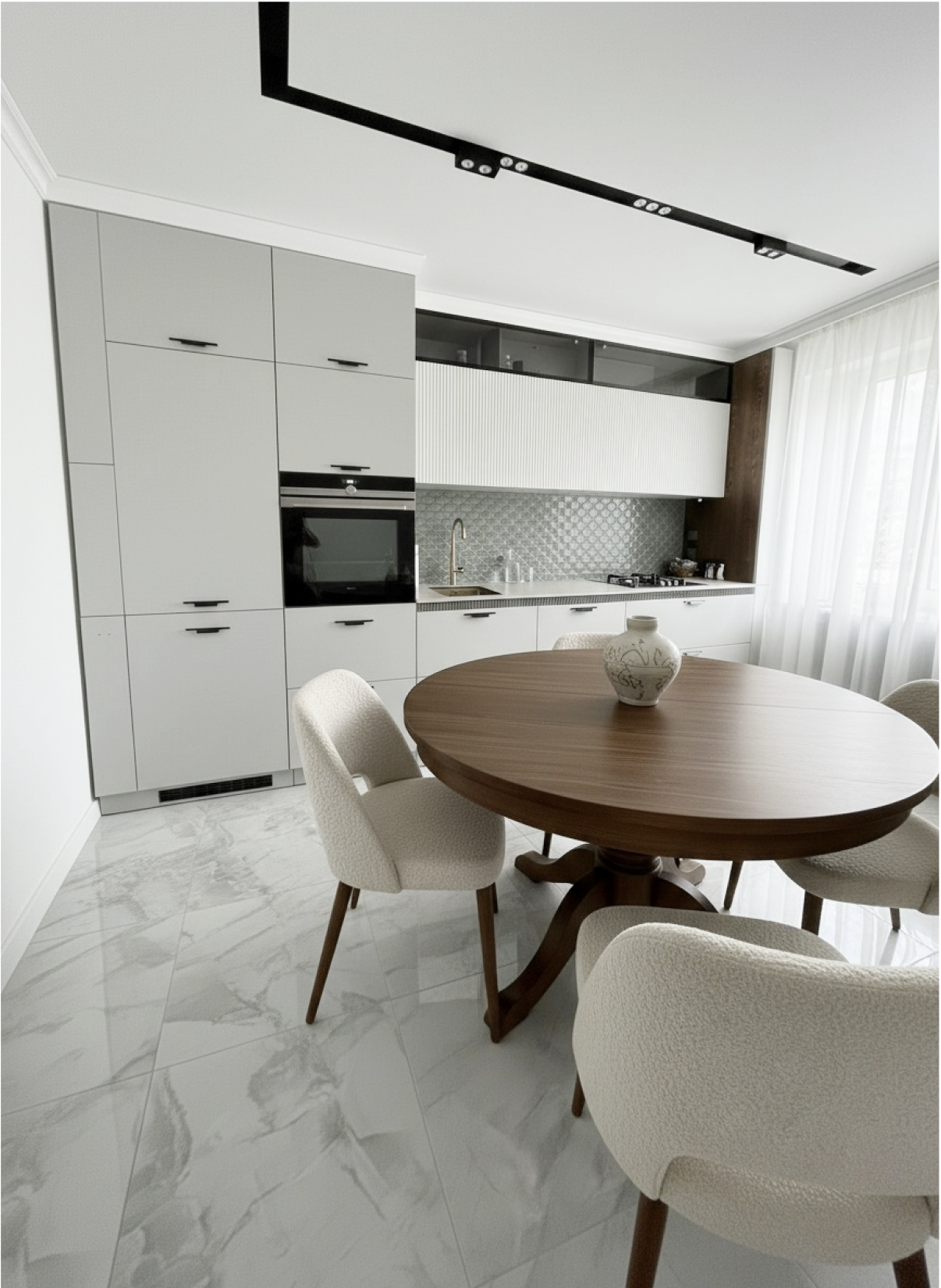 Обложка проекта: Кухня и обеденный стол ЖК Мята