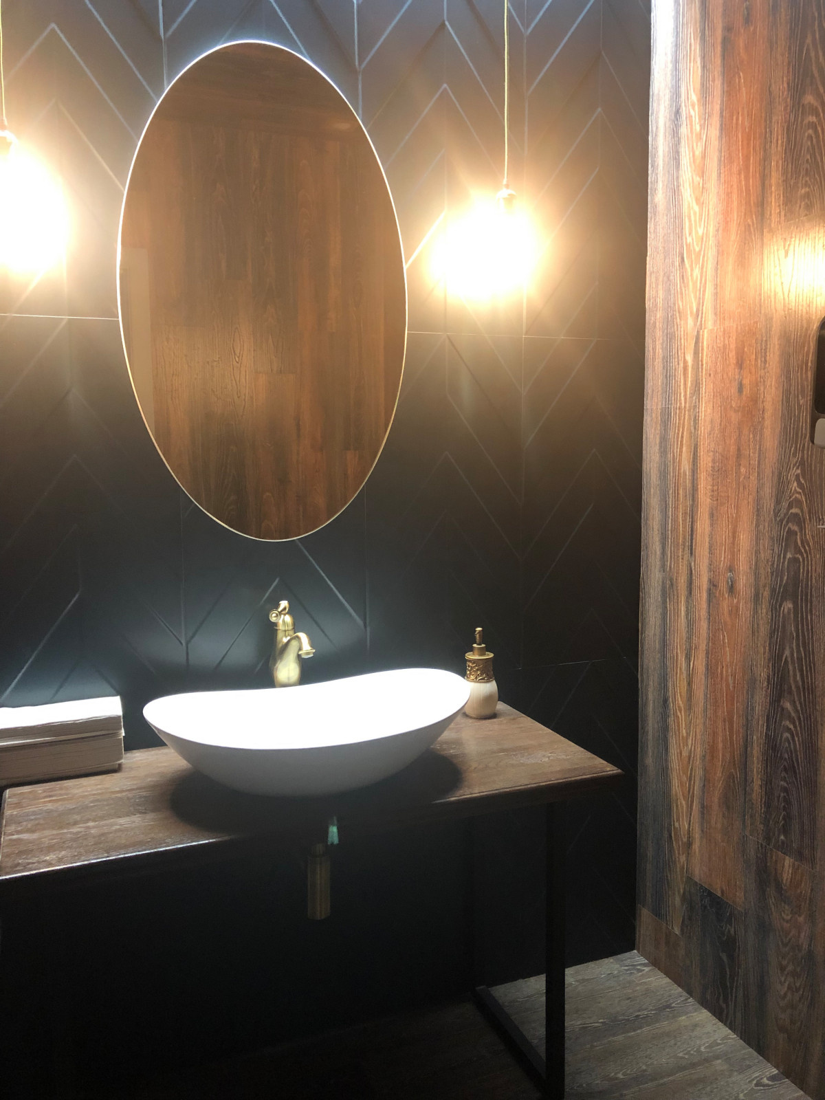 Фоновое изображение профиля Марианна