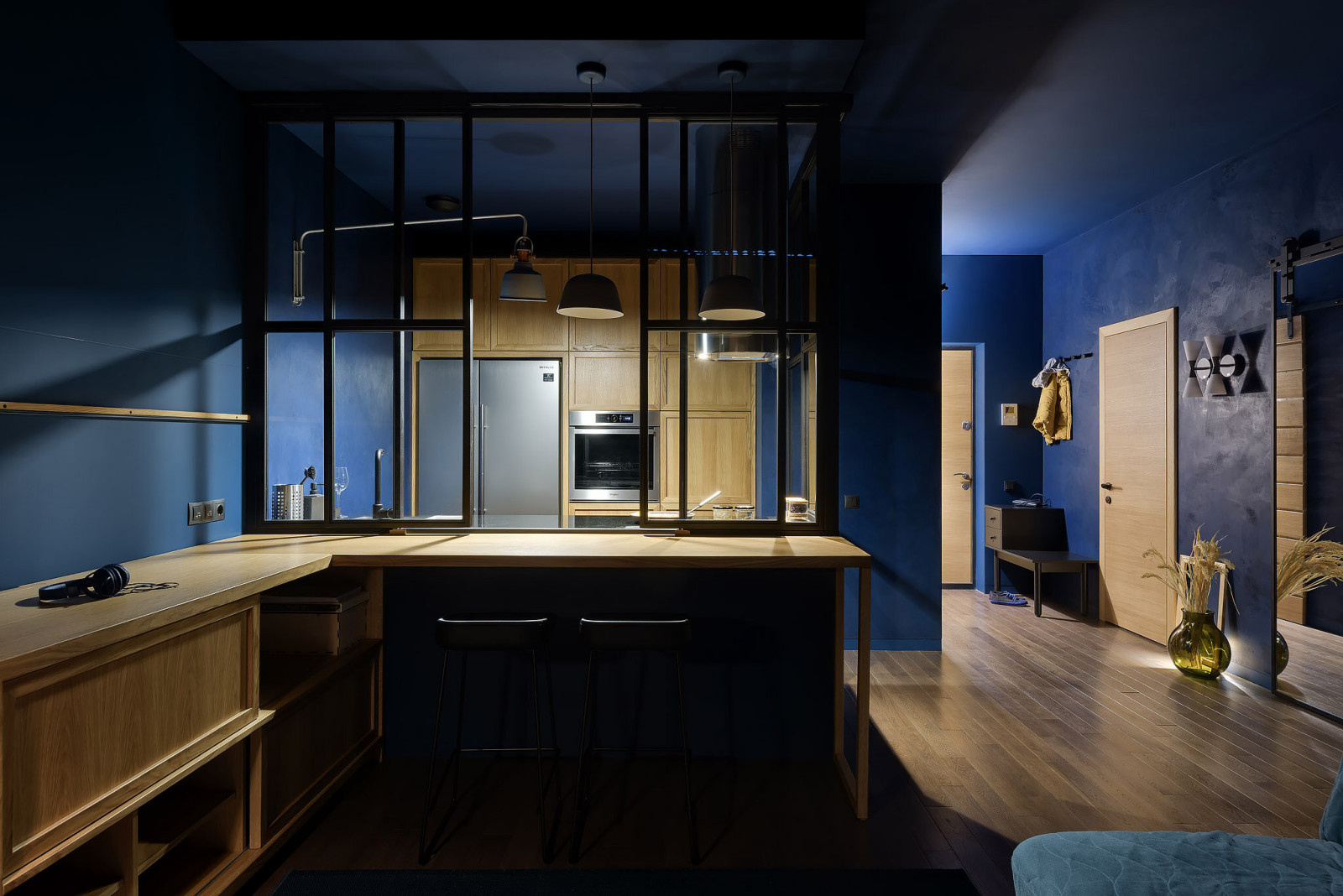 Houzz Украина: Небольшая квартира для молодой пары и двух котов