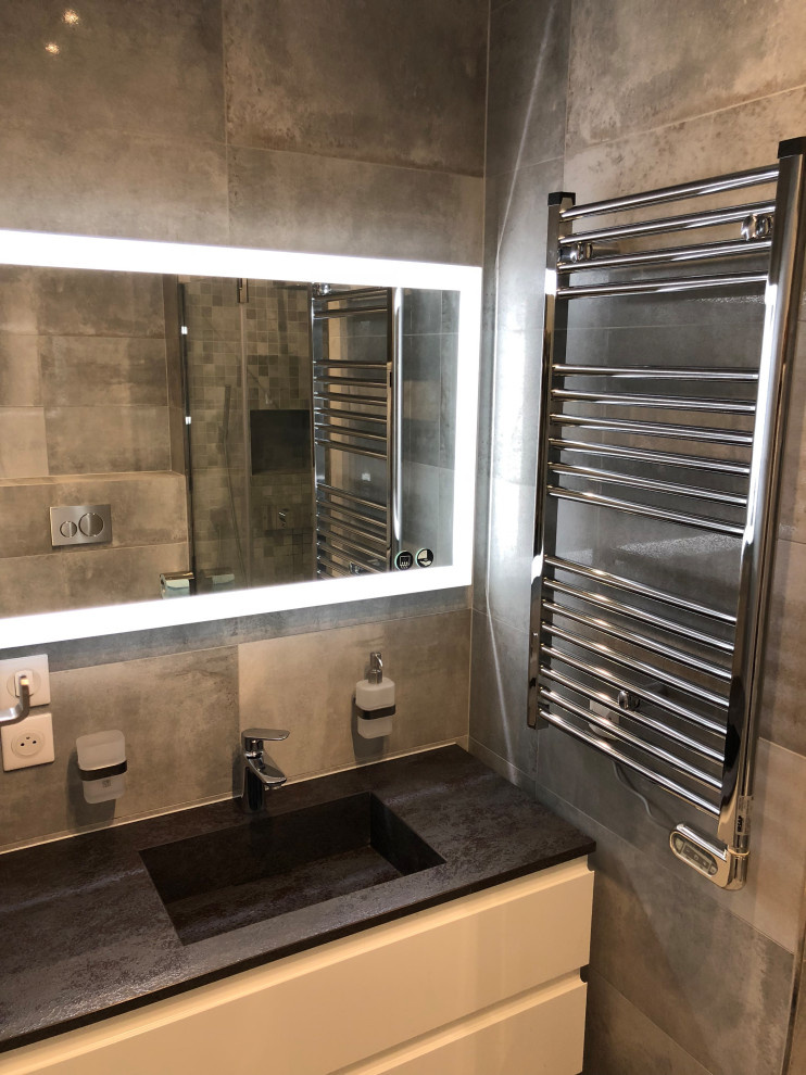 Обложка проекта: Résidence Divon, apparemment 75 m2, salle d’eau.