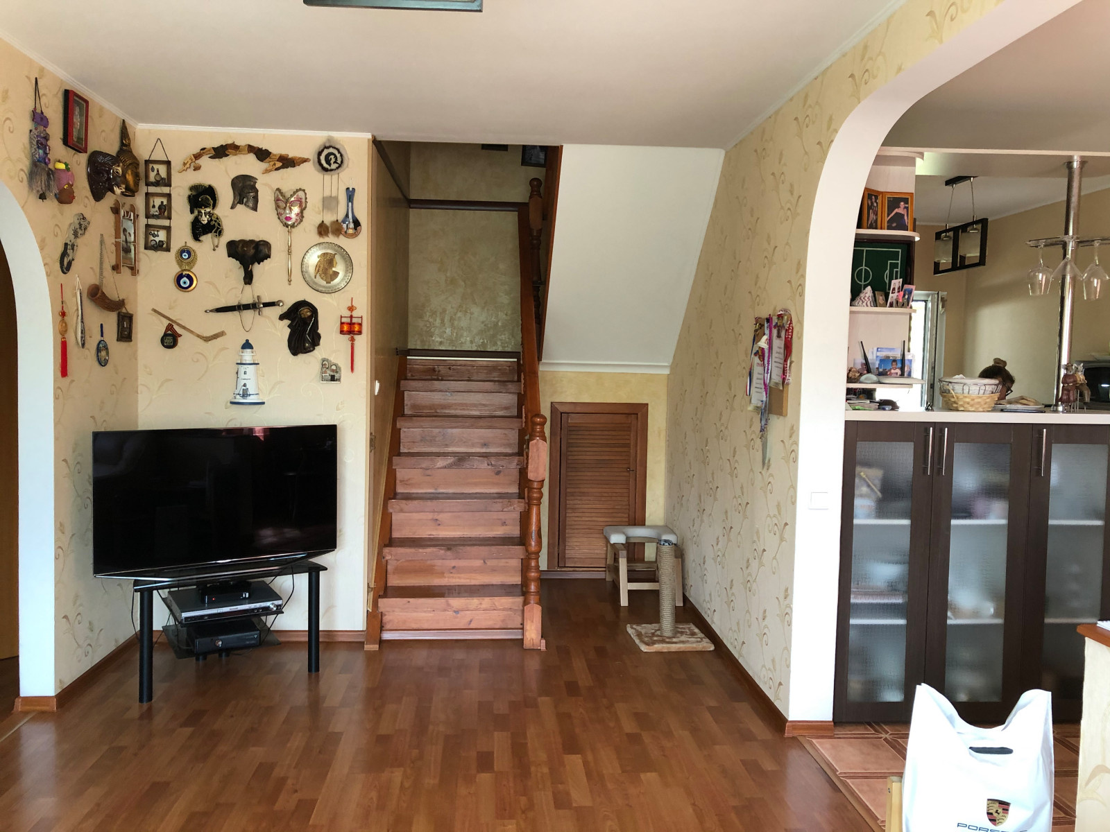 Обложка статьи: До и после: Таунхаус с гардеробной на месте кабинета