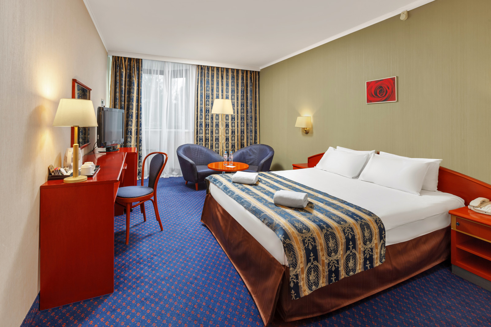 Отель Holiday Inn