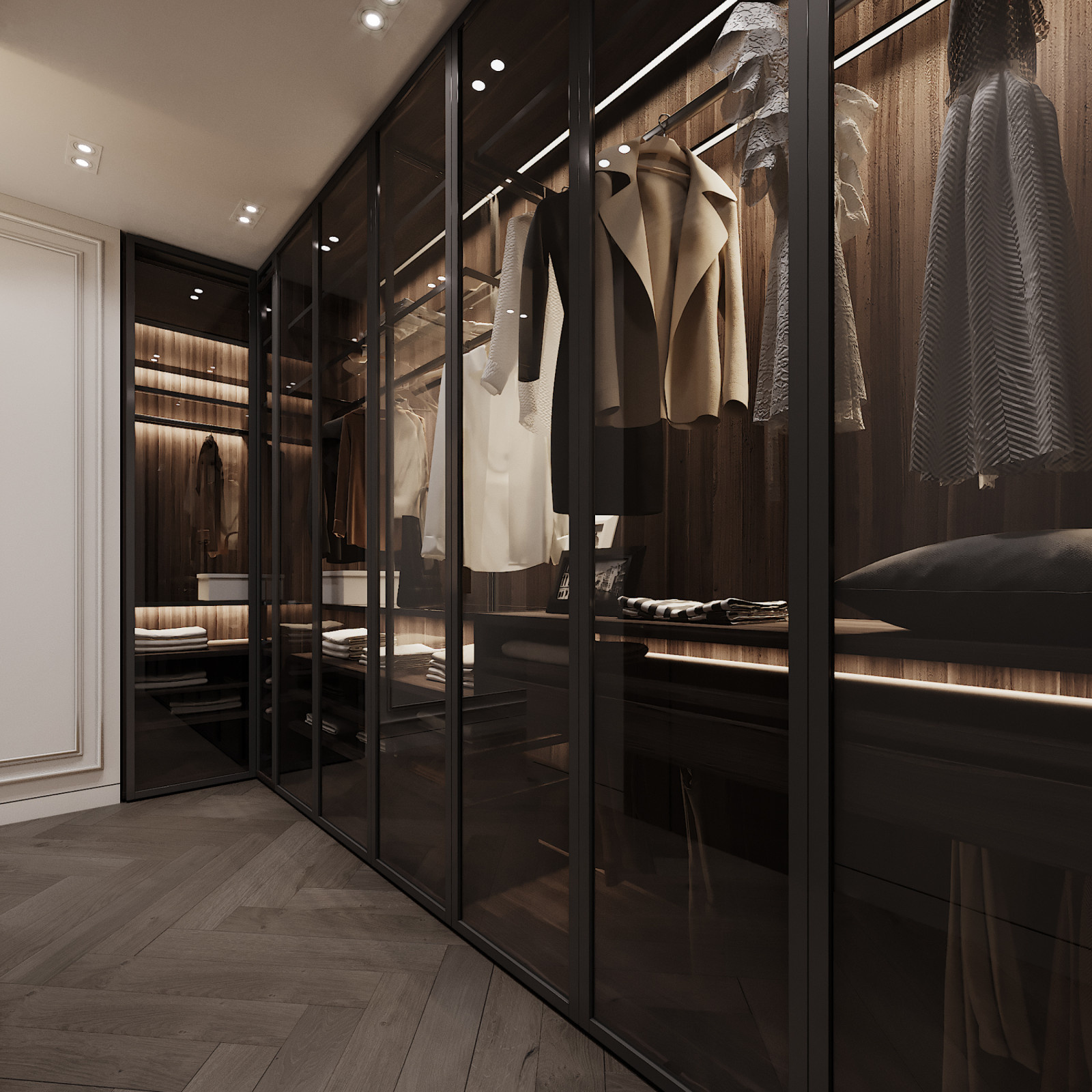 Teryan 5 Closet