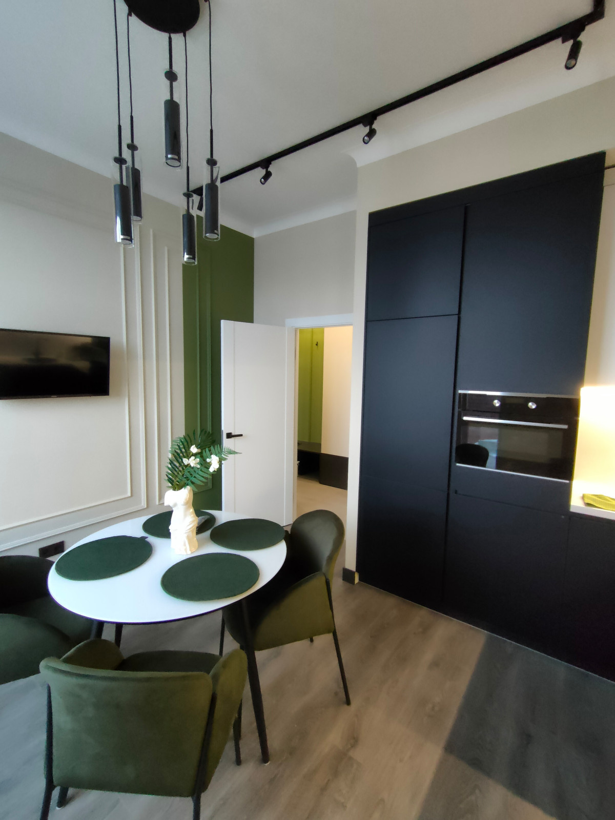 Анатолий Намятов