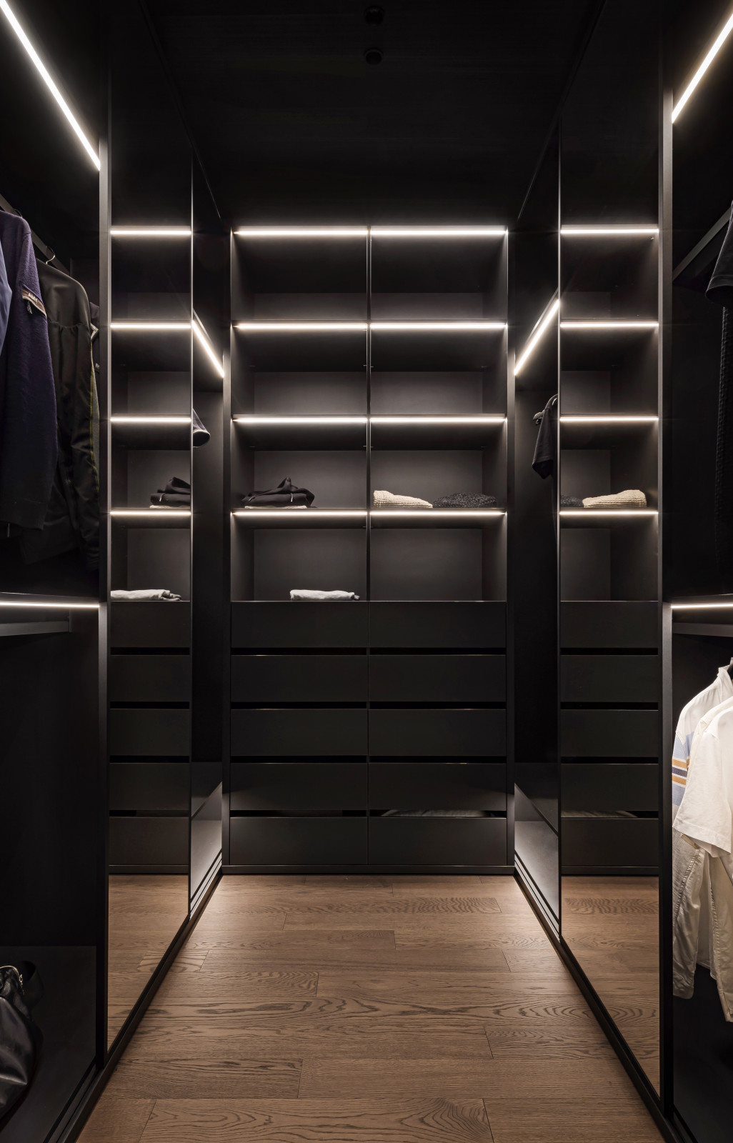 Houzz тур: Квартира в Новосибирске с архитектурным тоннелем