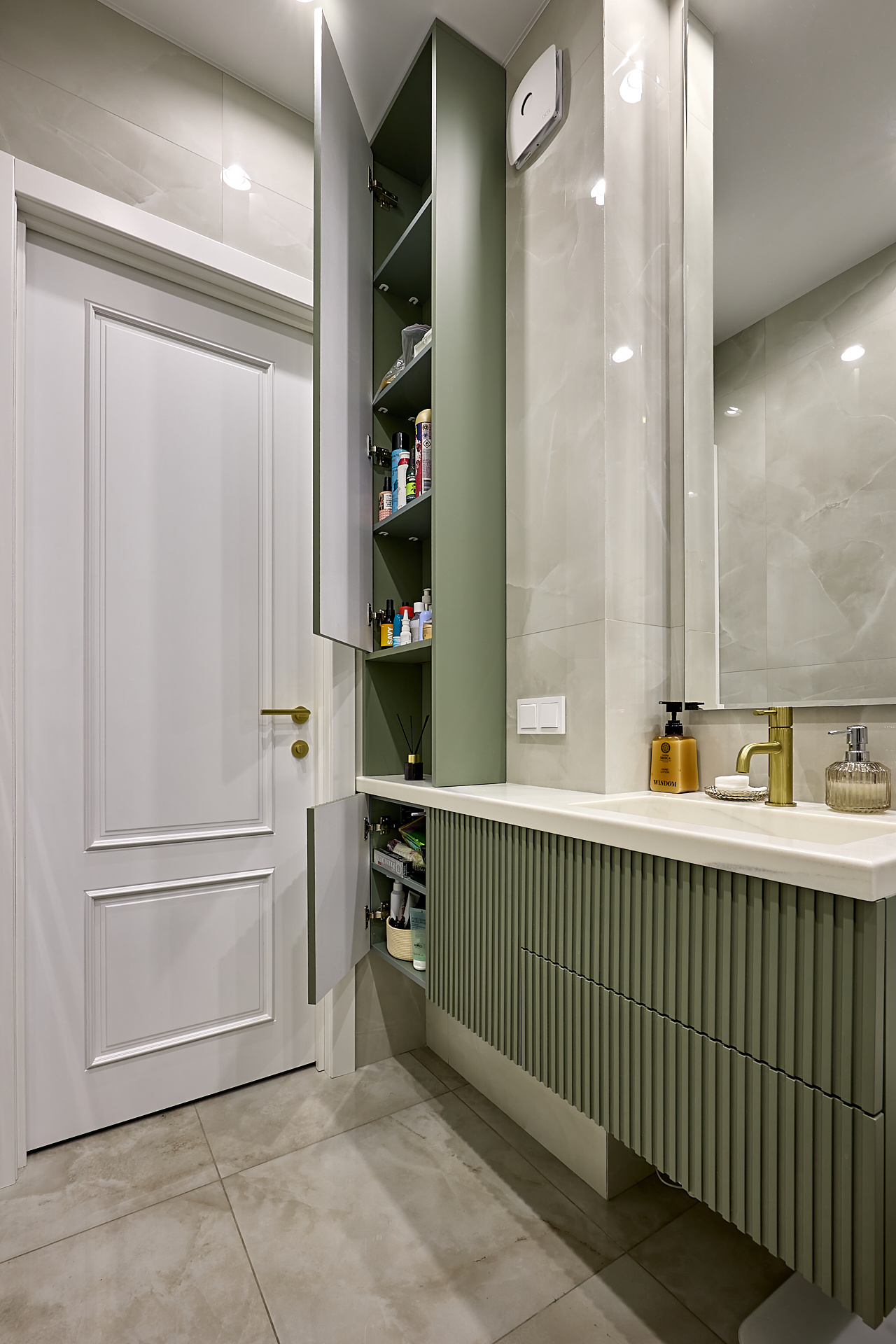 Проект 84 кв.м: современная неоклассика для семьи