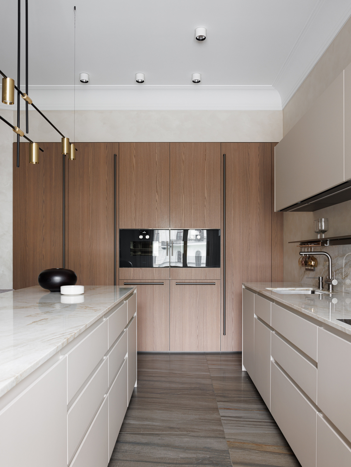 Петербургская квартира в неоклассическом стиле