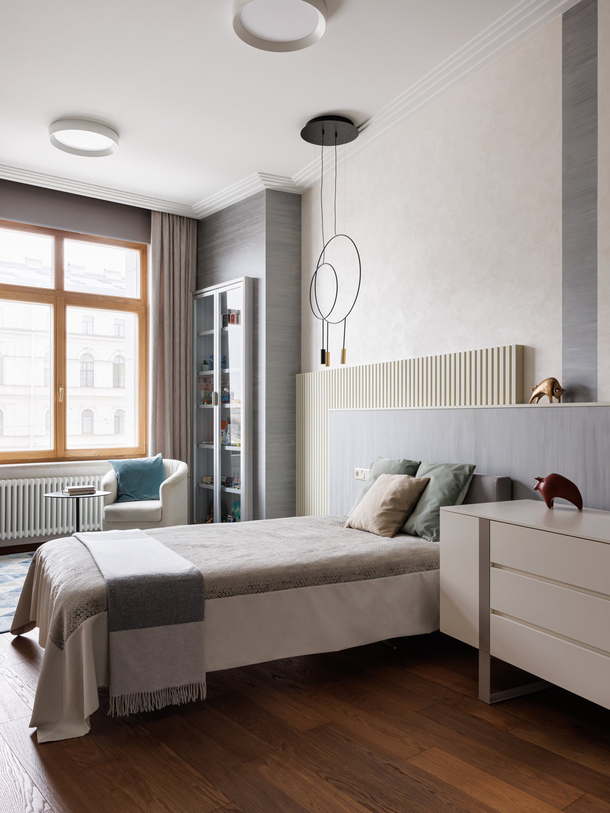 Петербургская квартира в неоклассическом стиле